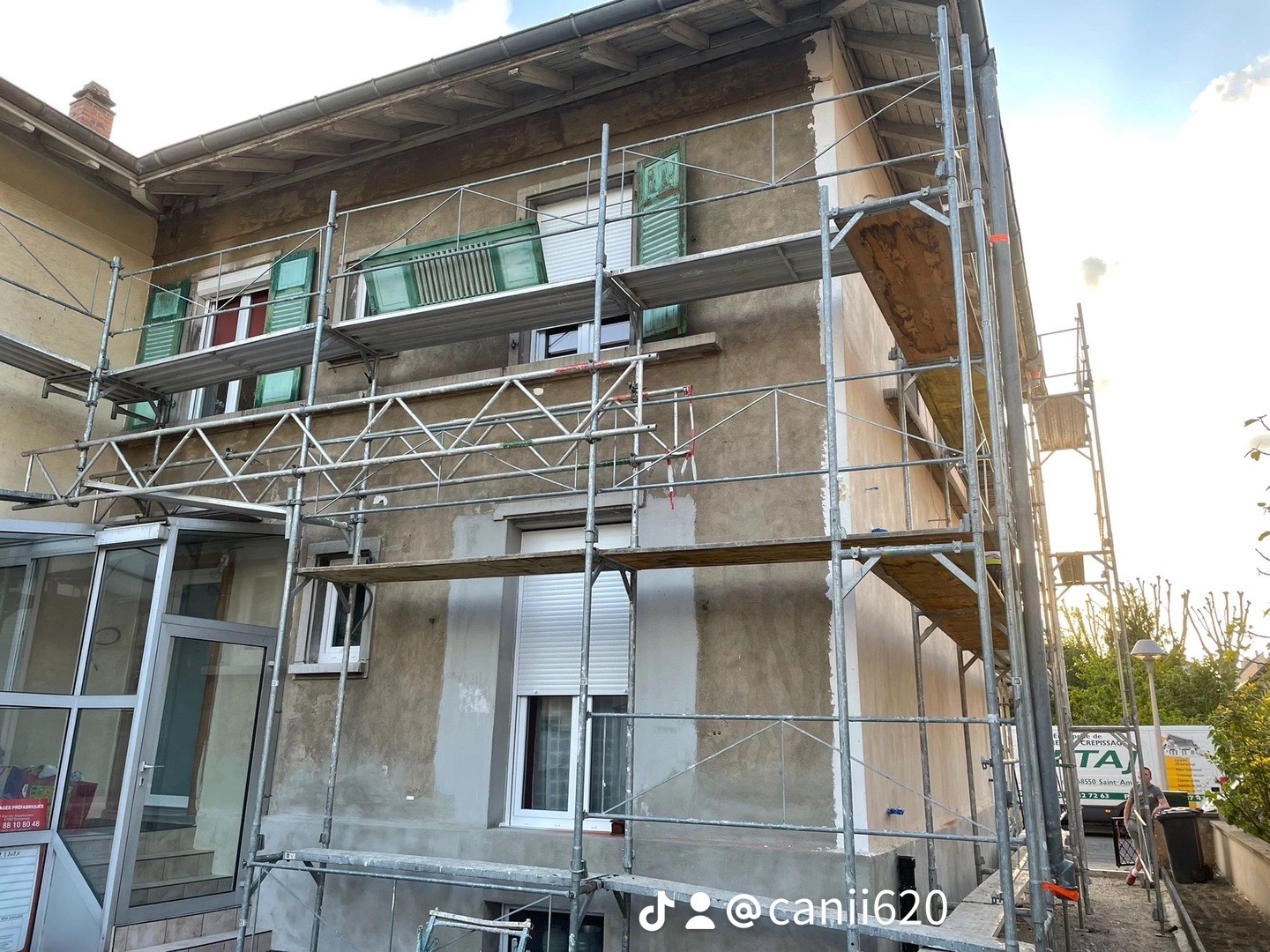 Maison à étage — ravalement et ITE — Chantier